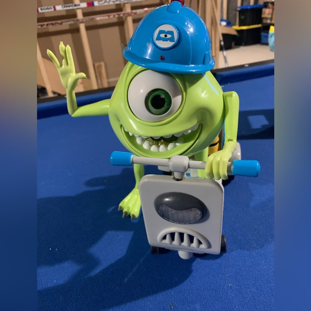Vtg Disney Pixar Monsters Inc Mikes Scare Scooter